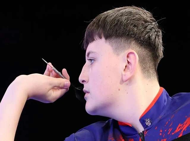 15-year-old Mitchell Lawrie wins at the famous Lakeside location