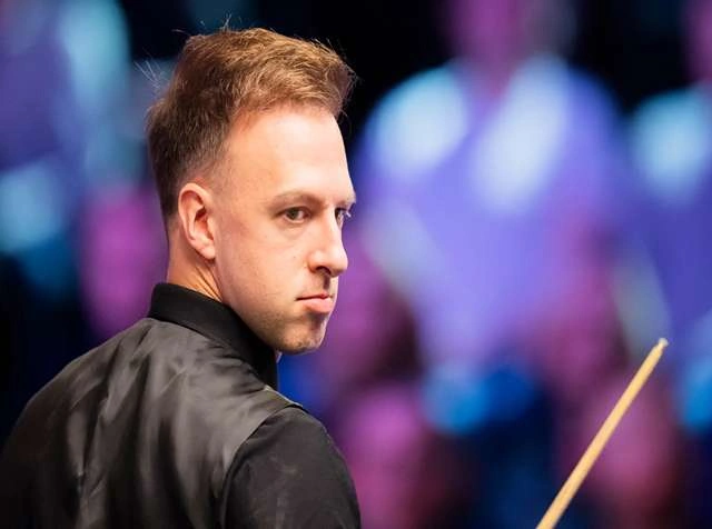 A fan's sneeze during the UK Championship match made the world number one ask for an ejection