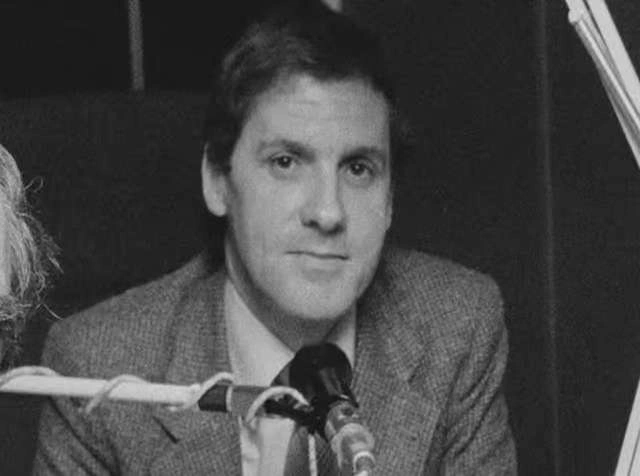 Brian Hayes, a 'revolutionary' radio broadcaster on LBC and BBC, dies at 87