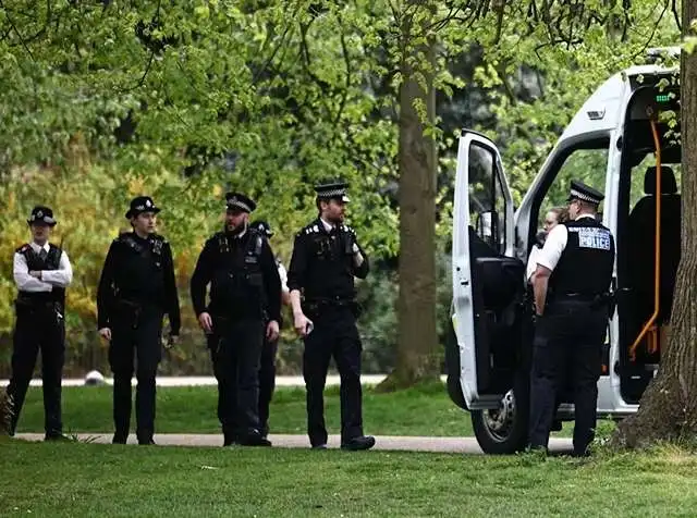 London Counter-Terrorism Probe: Kensington and Devon Arrests